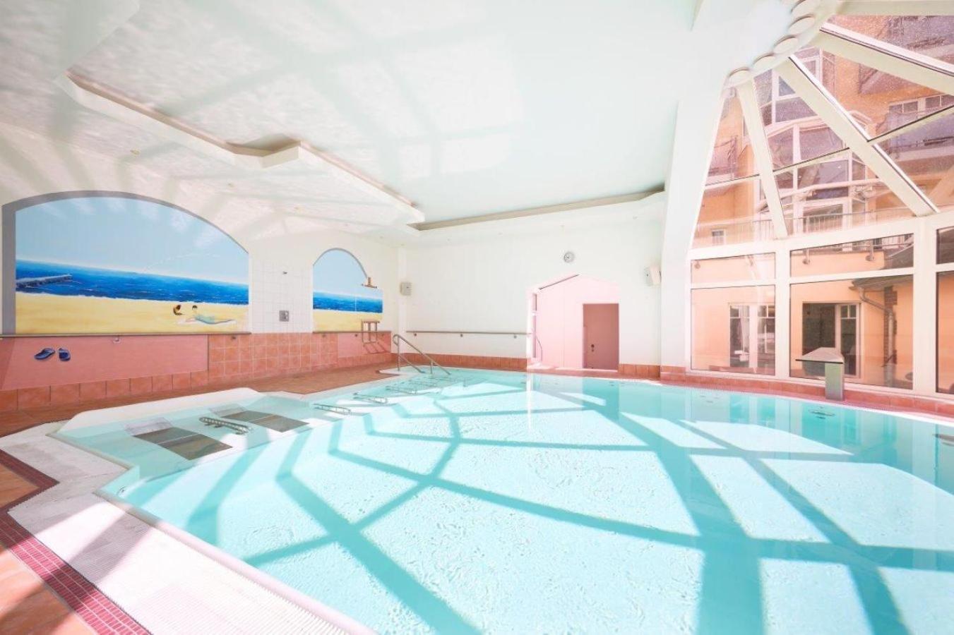 Strandhotel Luise Von Preussen Цинновиц Экстерьер фото